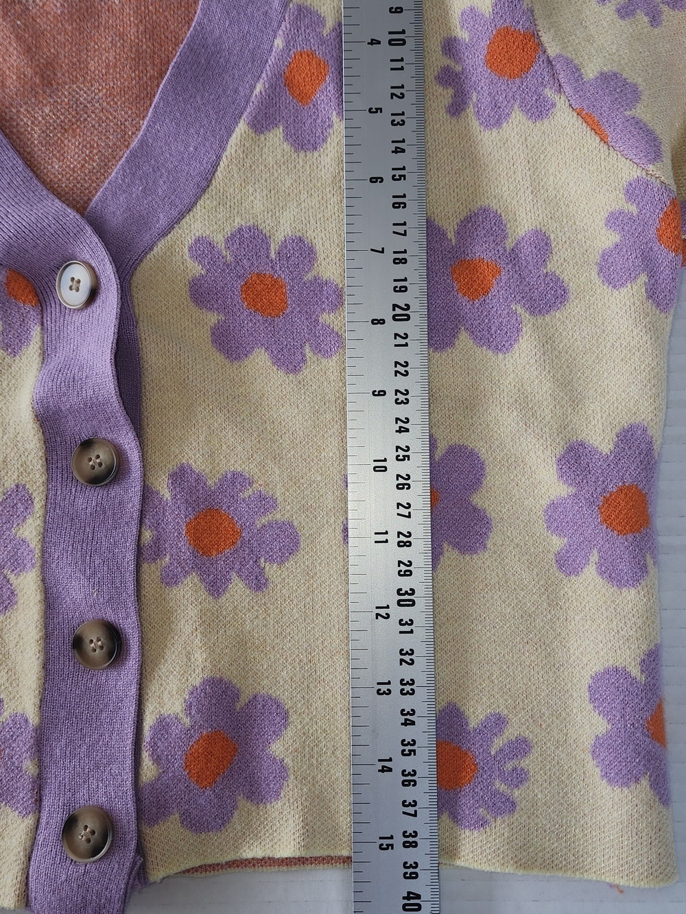 Pastel Daisy Knit Cardigan 🌼 Lavender & Cream Cropped Cottagecore Sweater - Picture 6 of 6